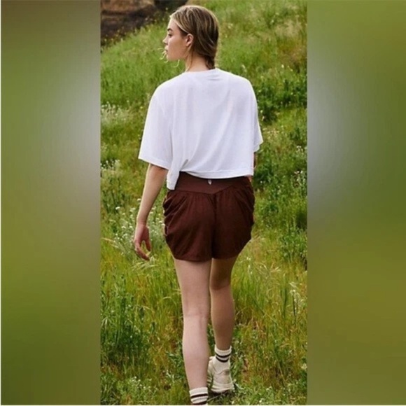 *NWOT* Free People FP Movement Find Your Flow Shorts - Argon Oil - Picture 4 of 6